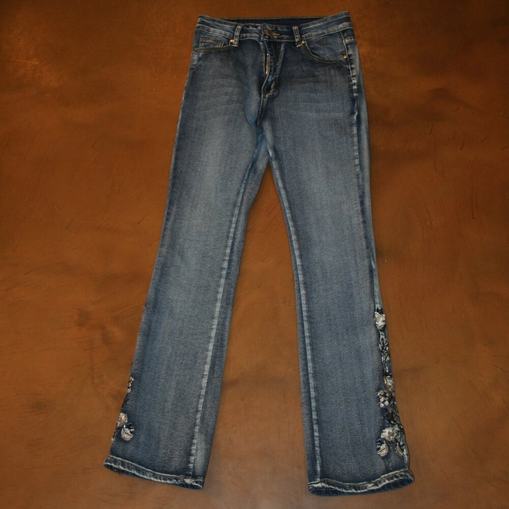 Womens Embroidered Floral Jeans Blue Denim Medium Boot Cut Flare Pants Waist:26"